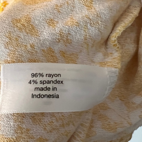 👚2/$15, 3/$18, 4/$20👚Lane Bryant Top - Picture 4 of 5